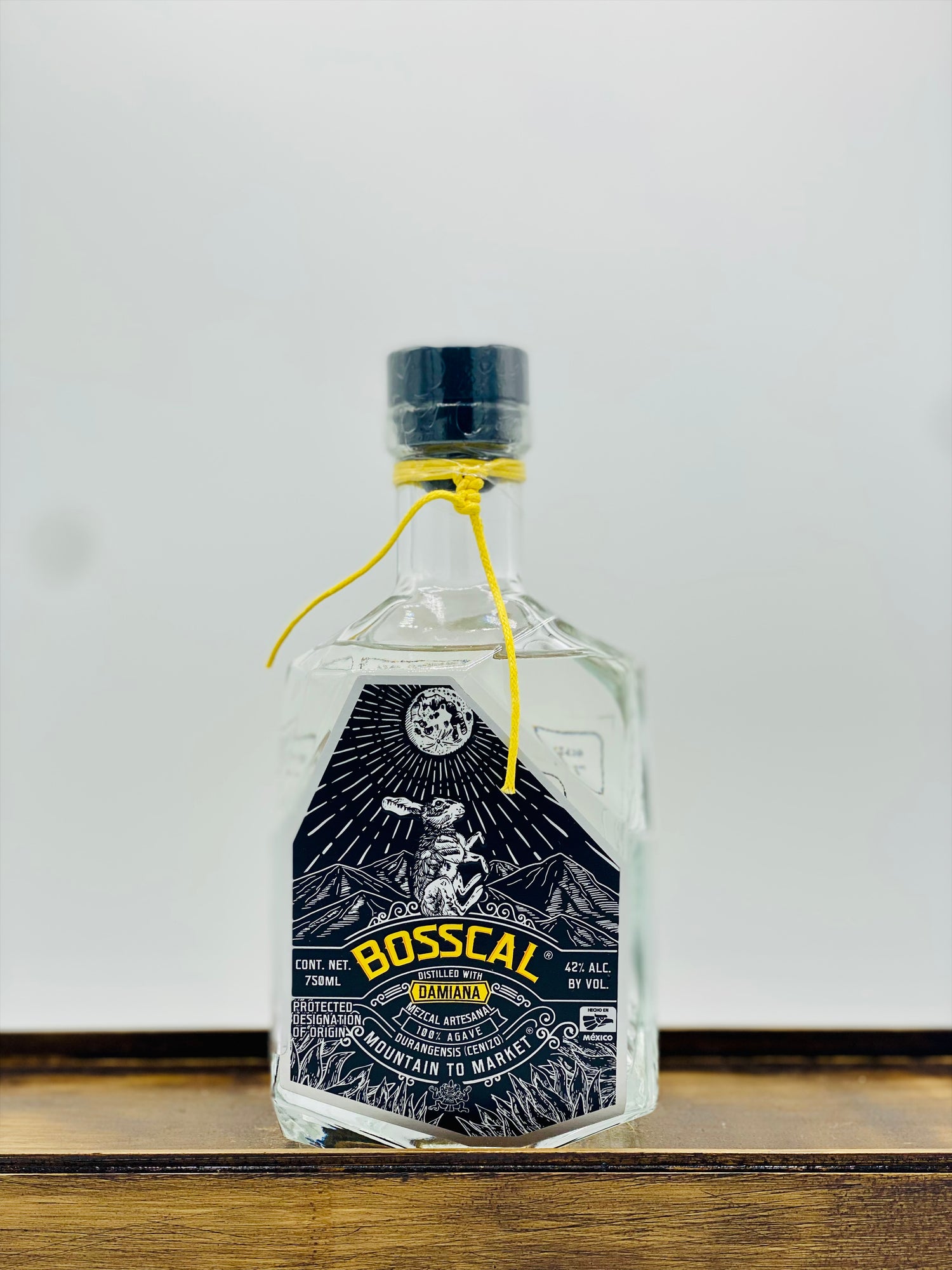 Bosscal Mezcal Damiana