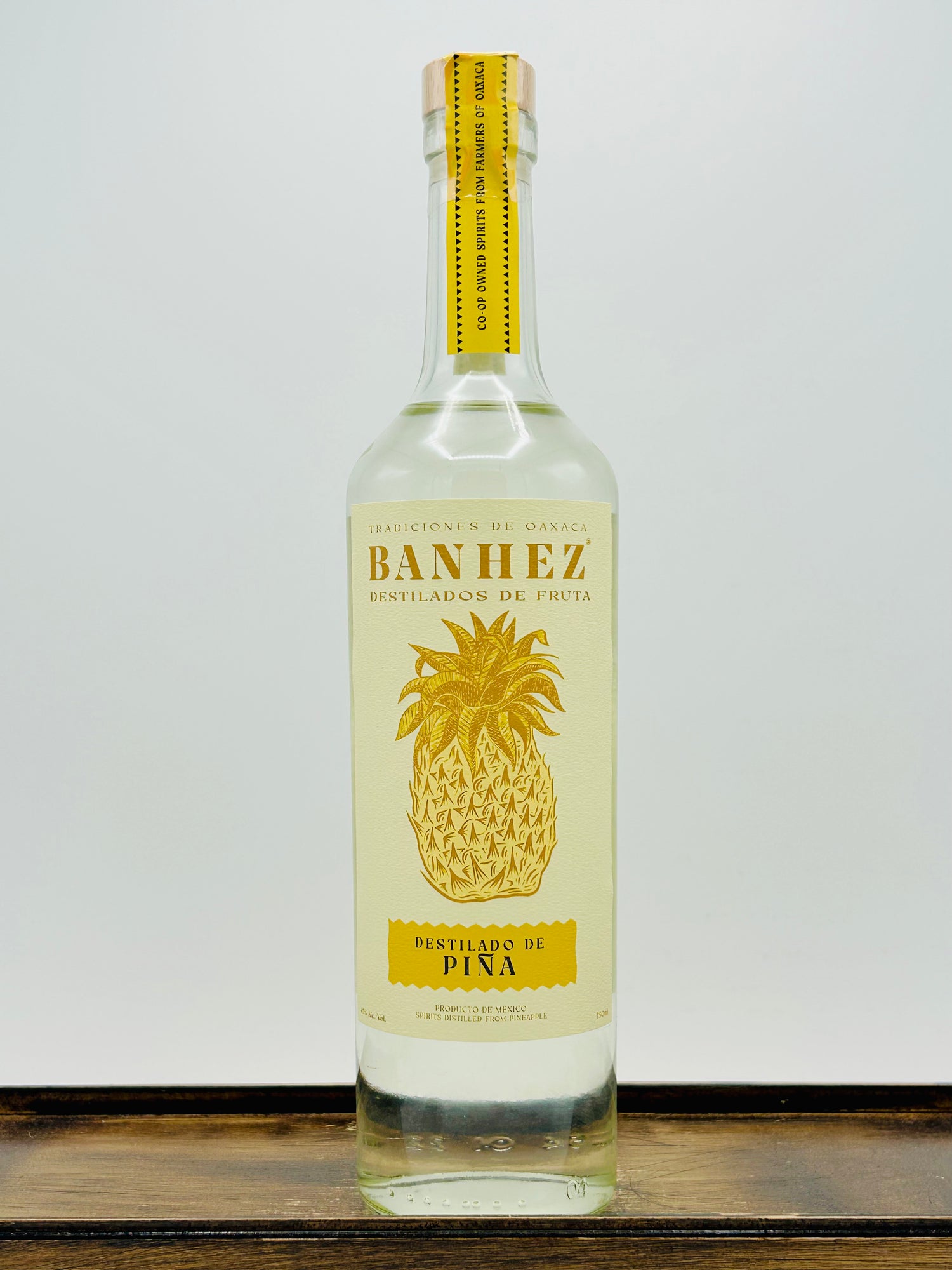 Banhez Destilado de Piña