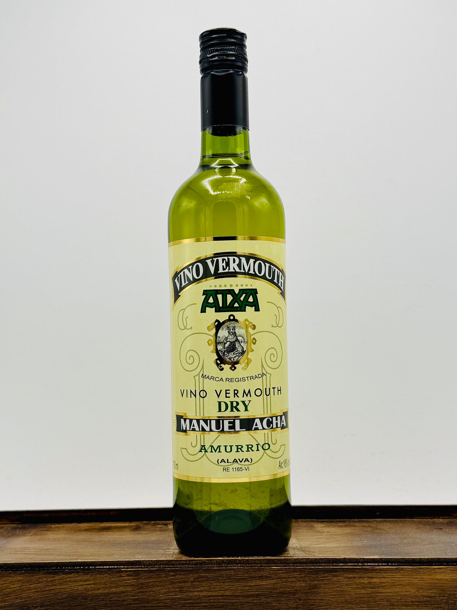 Destilerias Acha Vermouth Atxa Dry